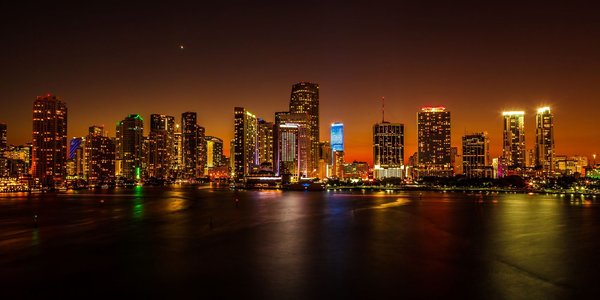 Skyline Downtown Miami (Art. 1105), Verhältnis 2:1, Fotograf Thomas Baeslack